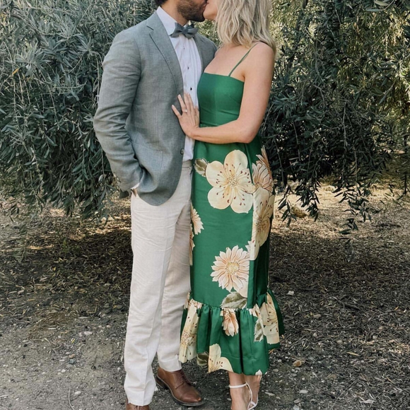 Alemais Sage Midi Dress - Picture 7 of 9